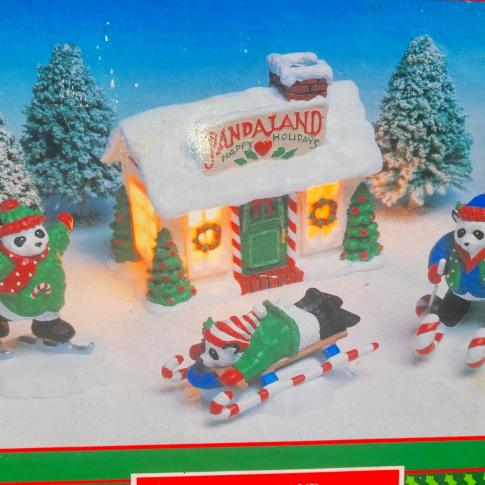 BRAND NEW!! Panda land Christmas village